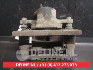 Hyundai Genesis Rear brake calliper, right O737570 photo 3
