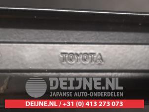 Toyota Prius Ruitenwisserarm voor O737668 foto 3