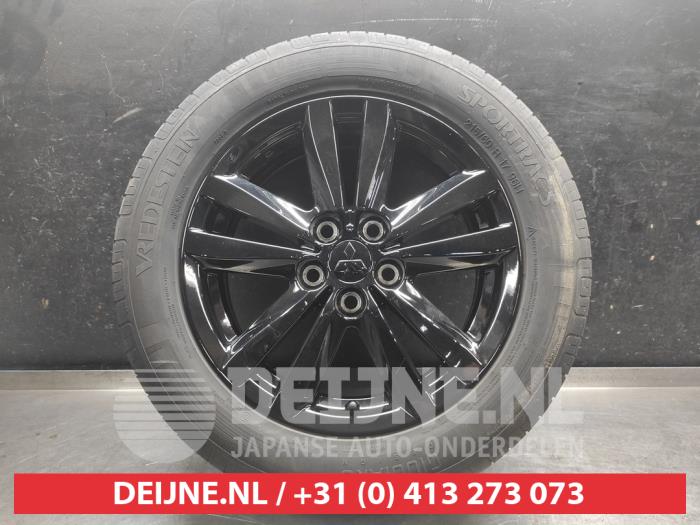 Mitsubishi ASX Velgen set + banden O737703