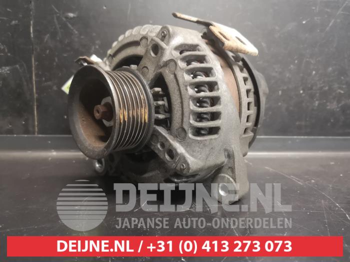 Gebruikte Dynamo Toyota RAV4 (A3) 2.0 16V VVT-i 4x4 Prijs op aanvraag aangeboden door V.Deijne Jap.Auto-onderdelen BV