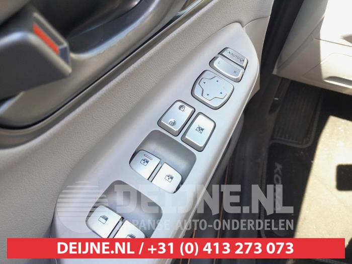 Hyundai Kona Kombischalter Fenster O737742