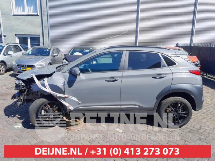 Hyundai Kona Türscheibe 4-türig links hinten O737748