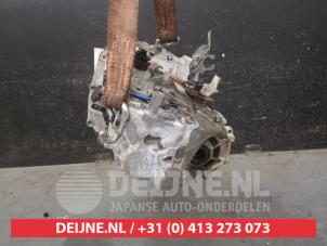 Toyota Aygo Versnellingsbak O737732 foto 2