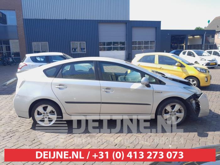 Toyota Prius Zusätzliches Fenster 4-türig rechts hinten O737820