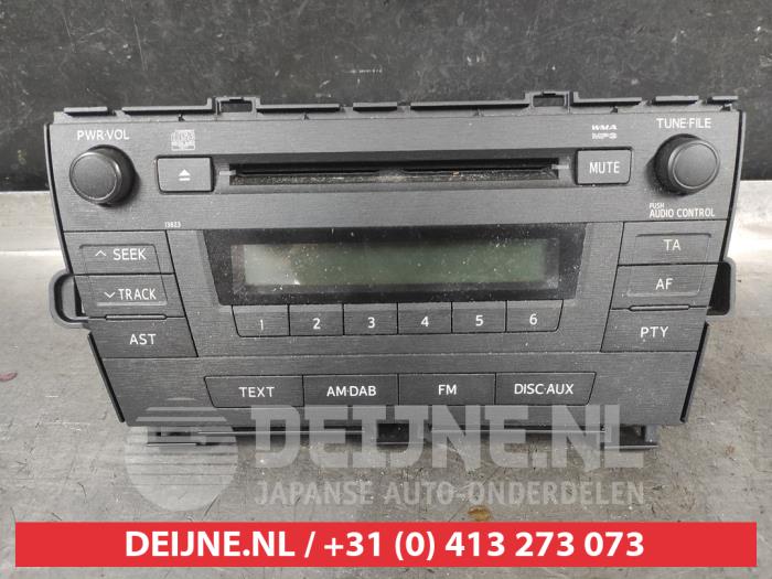 Toyota Prius Radio O737832