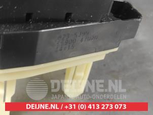 Toyota Prius Heater control panel O737833 photo 3