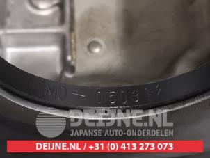 Mitsubishi Pajero Ventildeckel O737855 foto 4