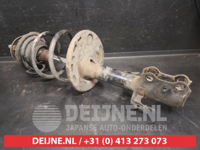 Toyota Rav-4 Stoßdämpferstrebe rechts vorne O737894
