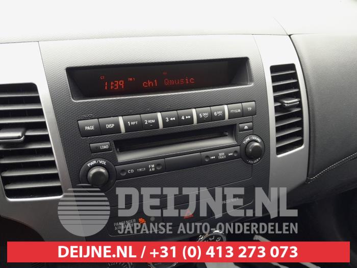 Mitsubishi Outlander Radio O737888