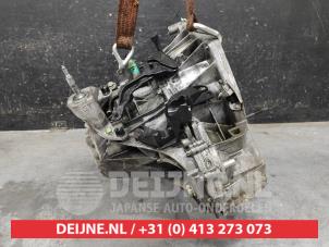 Nissan Qashqai Gearbox O737967 photo 3