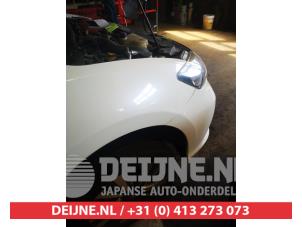 Nissan Pulsar Scherm rechts-voor O738015 foto 3