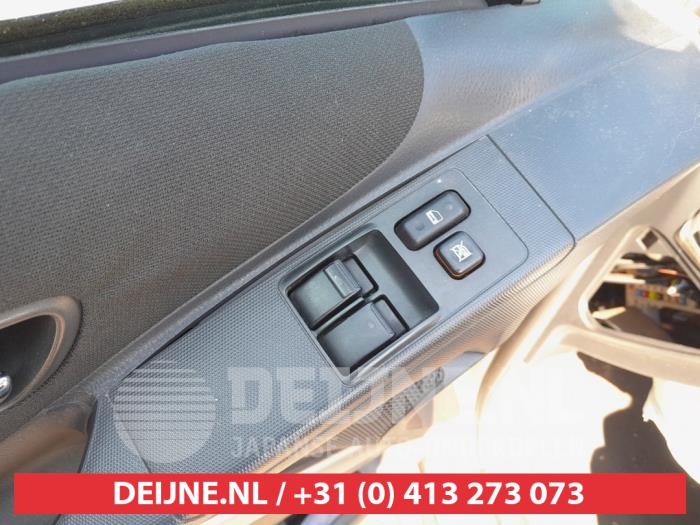 Toyota Corolla Verso Combischakelaar ramen O738055