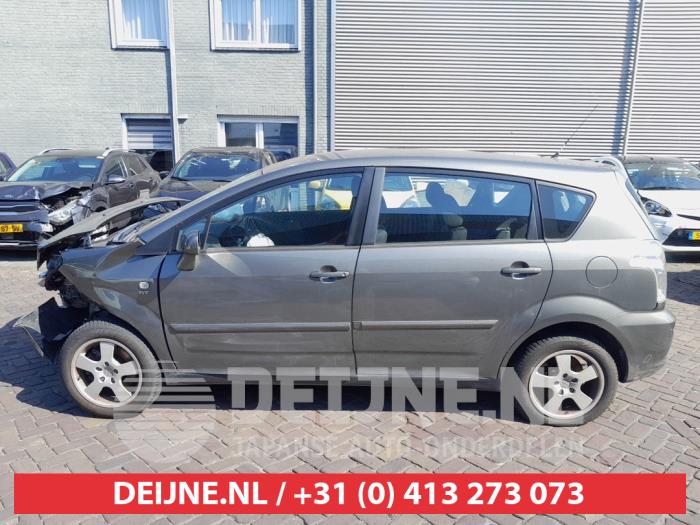 Toyota Corolla Verso Portier 4Deurs links-achter O738058