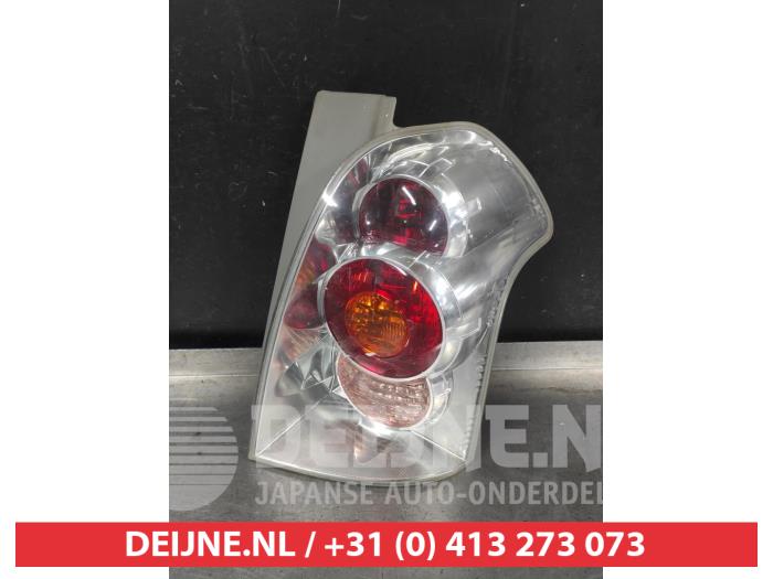 Toyota Corolla Verso Achterlicht rechts O738065