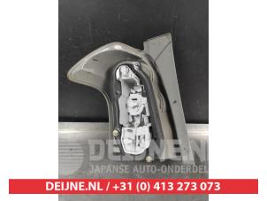 Toyota Corolla Verso Rücklicht rechts O738065 foto 2