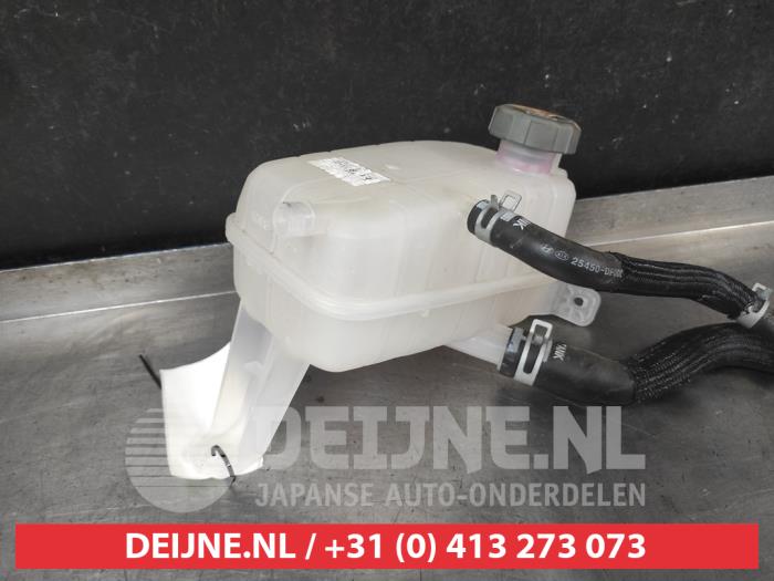 Hyundai Kona Ausgleichsbehälter O738083
