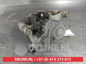 Hyundai Kona Rear brake calliper, right O738174 photo 3