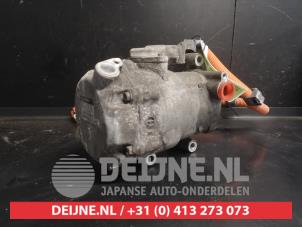 Toyota Prius Air conditioning pump O738274 photo 2