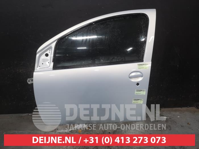 Toyota Aygo Tür 4-türig links vorne O738297