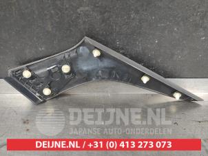 Suzuki Swift Leiste hinterer Kot-/Seitenflügel O738339 foto 3