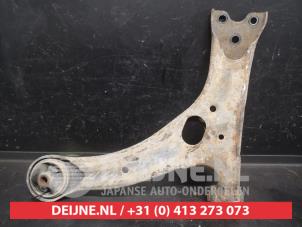 Toyota Prius Querlenker unten rechts vorne O738363 foto 2