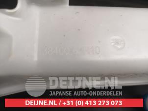 Suzuki Ignis Scheibensprühertank vorne O738406 foto 3