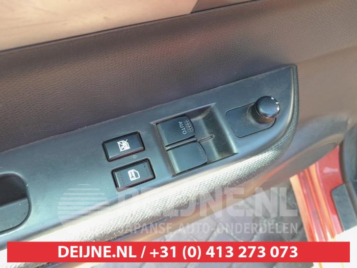Suzuki Swift Combischakelaar ramen O738498