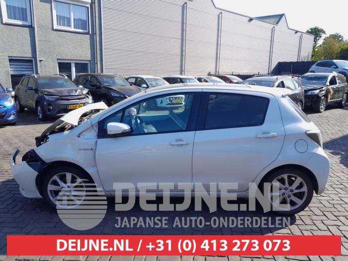 Toyota Yaris Portier 4Deurs links-voor O738551