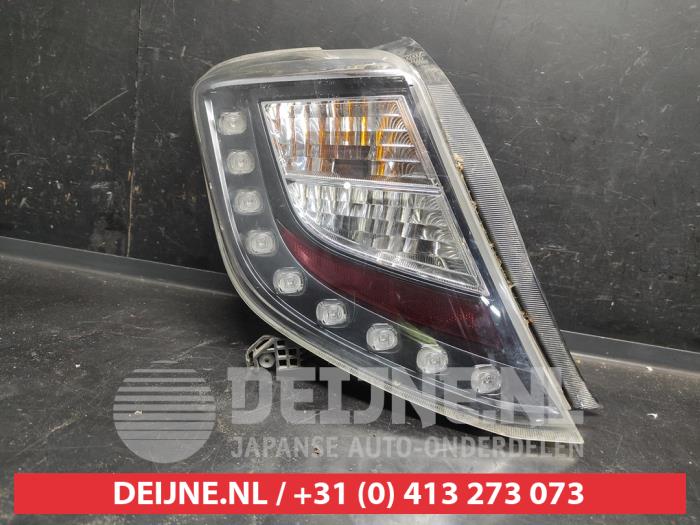 Toyota Yaris Achterlicht links O738560