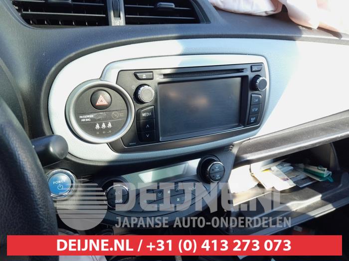 Toyota Yaris Kachel Bedieningspaneel O738577