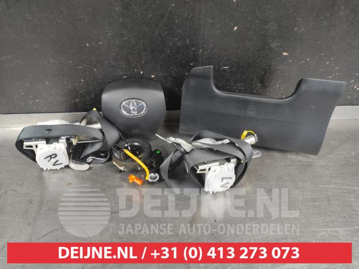 Toyota Auris Airbag set O738598