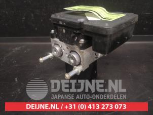 Mitsubishi Outlander ABS pump O738648 photo 2