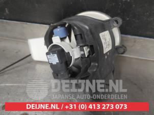 Toyota Auris Mistlamp links-voor O738658 foto 2