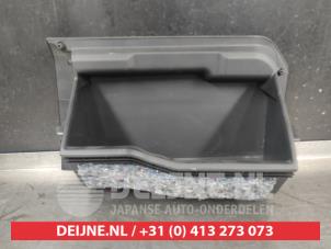 Toyota Auris Glovebox O738670 photo 2