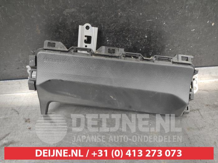 Suzuki Swift Airbag knie links O738696