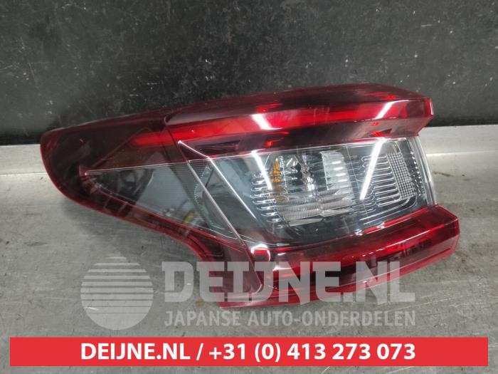 Nissan Qashqai Achterlicht links O738760