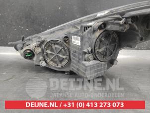 Hyundai I30 Koplamp rechts O738783 foto 2