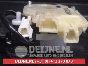 Honda Insight Slotmechaniek Achterklep O738793 foto 3