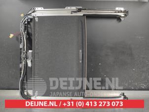 Toyota Prius Sliding headliner mechanism O738811 photo 2