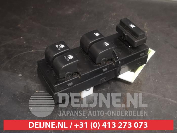 Kia Ceed Kombischalter Fenster O738850