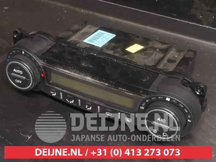 Kia Ceed Heater control panel O738878