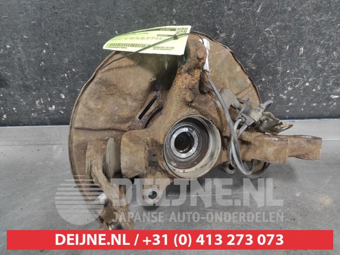 Toyota Corolla Verso Fusee links-voor O738943