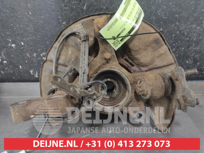 Toyota Corolla Verso Fusee rechts-voor O738944