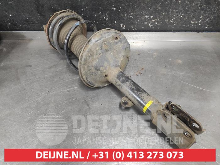 Toyota Rav-4 Stoßdämpferstrebe rechts vorne O738964