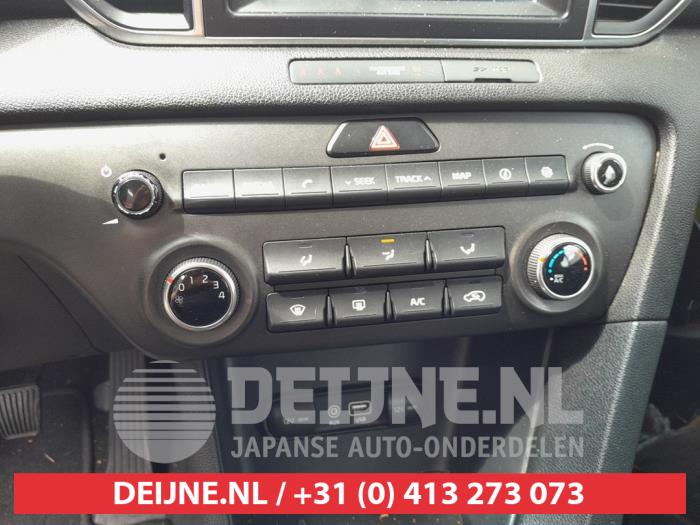 Kia Sportage Kachel Bedieningspaneel O739044