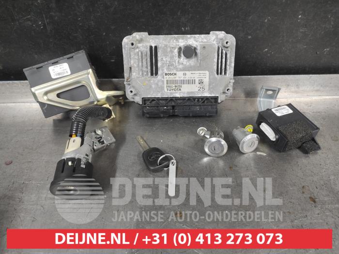 Toyota Aygo Schlossset Zylinder (komplett) O739091