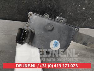 Kia Sorento Pedestrian Crash sensor O739097 photo 3