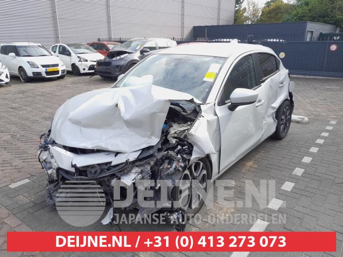 Mazda 2 Buitenspiegel links O739104