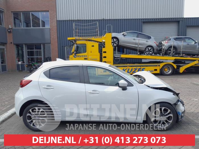 Mazda 2 Portier 4Deurs rechts-achter O739118