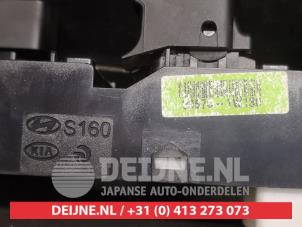 Kia Rio Combischakelaar ramen O739155 foto 3